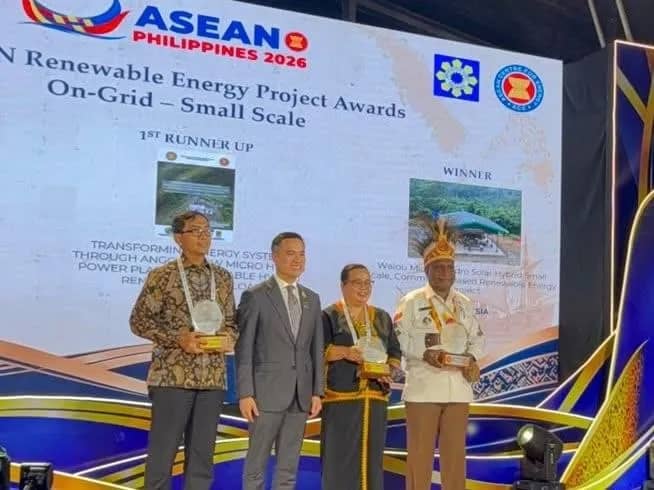 PLTMH Anggi meraih predikat 1st Runner-Up pada ASEAN Renewable Energy Project Awards 2026 kategori Small Scale (On-Grid) di Manila, Filipina. Penghargaan ini menjadi bukti keberhasilan sinergi Kementerian ESDM, Pemerintah Kabupaten Pegunungan Arfak, dan PLN dalam mendukung transisi energi serta menghadirkan listrik yang berkelanjutan di Tanah Papua.