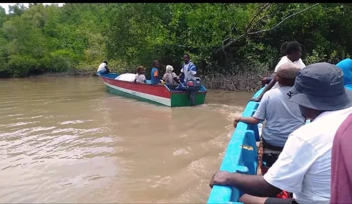 Ilustrasi berita Mimika: Perahu yang ke Kokonao Lewat Sungai, Ingat Barang Ini Ada Sepanjang Kali…