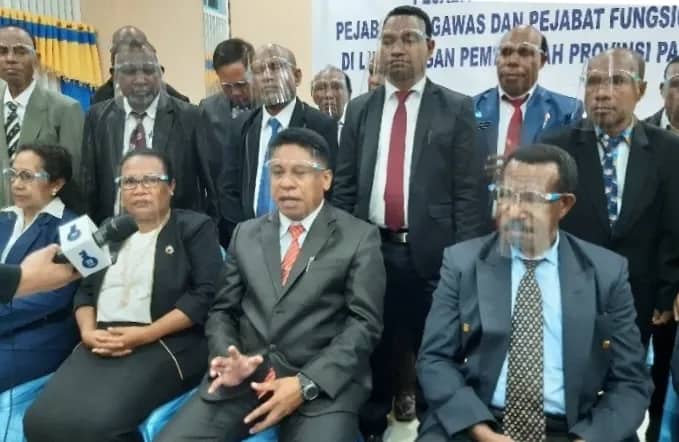 Ilustrasi berita BERITA UTAMA: Papua Menunggu Quota Internet Gratis dari Pemerintah Pusat