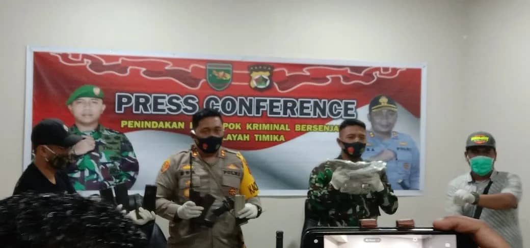 Kapolres Mimika