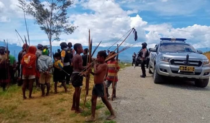 Ilustrasi berita BERITA UTAMA: Satu Pelaku Penganiayaan Perwira Polres Luka Tertembak Panah