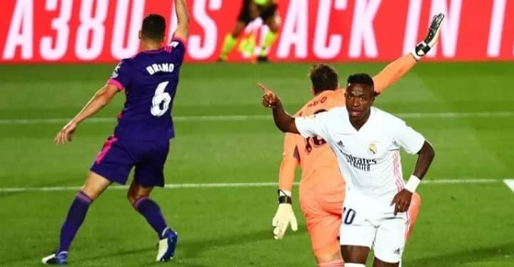 Ilustrasi berita Olahraga: Vinicius Junior Antar Real Madrid Menangi Laga Lawan Valladolid