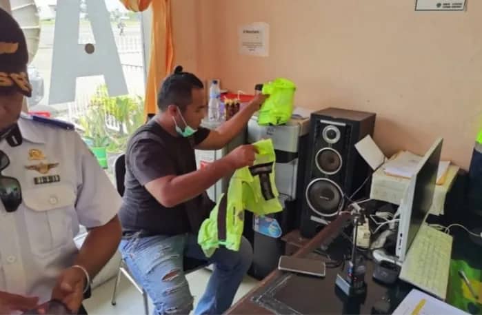 Ilustrasi berita BERITA UTAMA: Nekat !!!, Oknum Petugas Bandara di Papua Simpan Ganja di Ruang Kerja