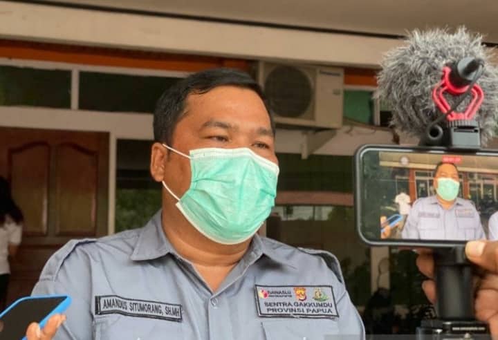 Ilustrasi berita pinpost: Video Oknum Anggota KPPS Sedang Coblos Viral, Tiga Distrik di Asmat Terpaksa PSU