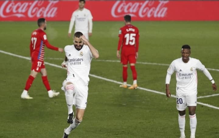 Ilustrasi berita Olahraga: Gol Karim Benzema Lengkapi Kemenangan Real Madrid Atas Granada