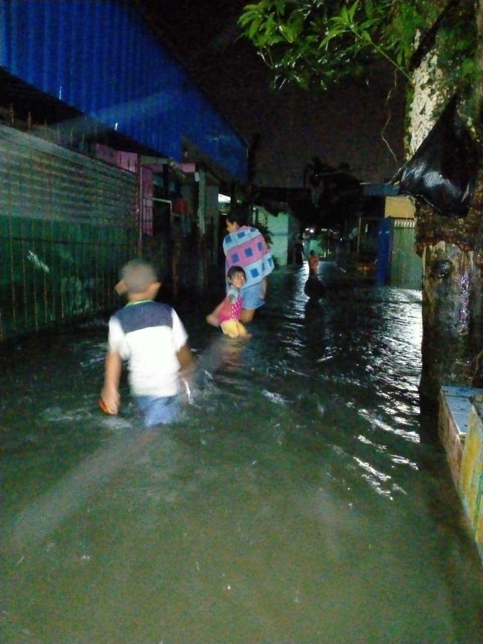 Ilustrasi berita Mimika: Singaraja Mimika Langganan Banjir, Pendeta Surati Bupati, Anggota DPRD Kritik Got dan DAS