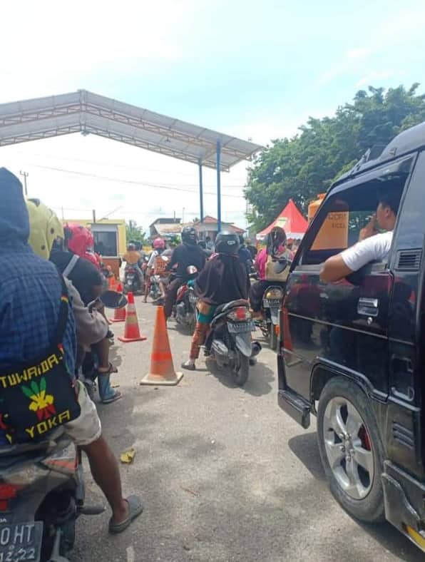 Ilustrasi berita Mimika: Portal Otomatis Bikin Macet, Warganet: Kalau ke Pasar Sentral Timika Bawa Bekal Biar Gak Kelaparan, Kadisperindag: Kita Butuh Waktu !!!