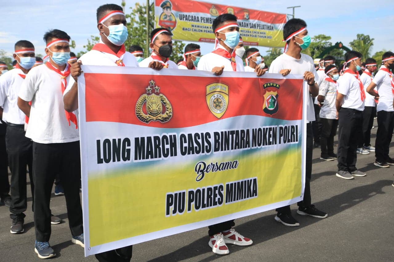 Ilustrasi berita Mimika: Latih Fisik dan Mental, 600 Calon Pendaftar Bintara Noken Gelar Long March