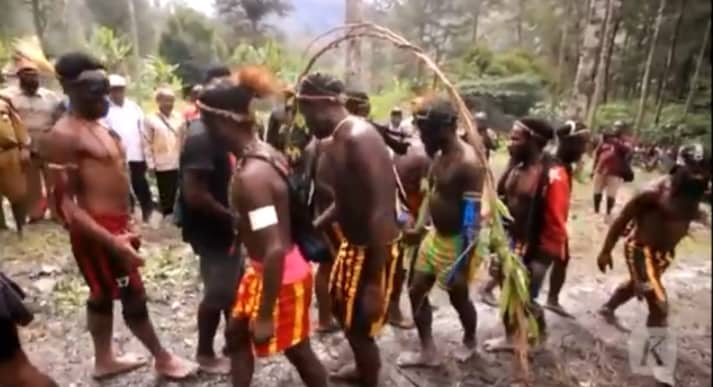 Ilustrasi berita Papua: Lagi, KKB Bakar Honai Kepala Suku dan 3 Rumah Guru di Beoga