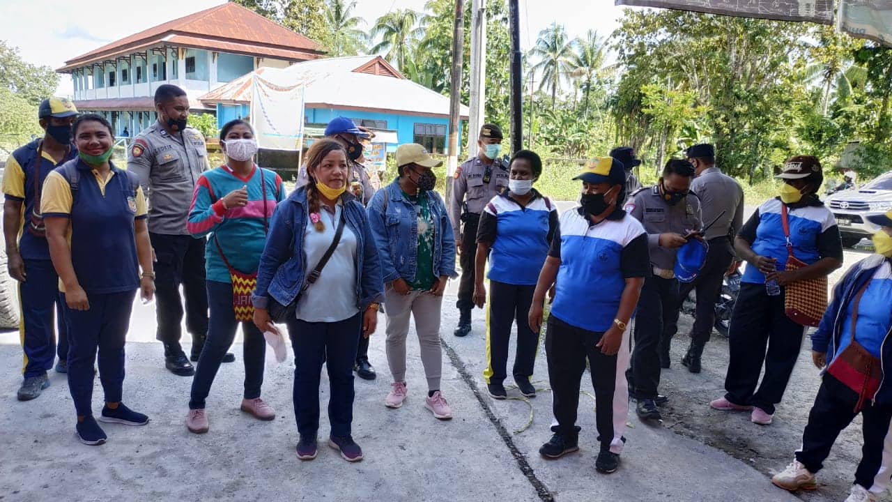 Ilustrasi berita Mimika: Para Guru Gelar Aksi Demo Tuntut Kepsek SDN Inauga Sempan Ditarik, Dinilai Otoriter dan Tidak Jelas Kelola Dana BOS dan BOPDA