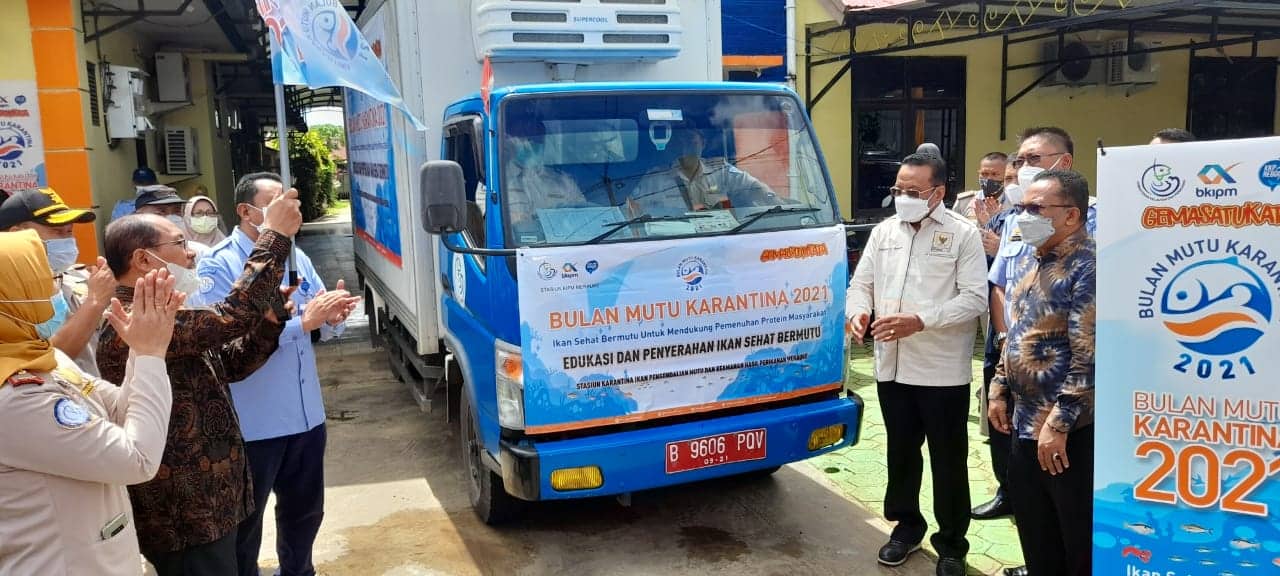 Ilustrasi berita Papua: Bulan Mutu Karantina, Komisi IV DPR RI dan KKP Serahkan 500 Paket Ikan Mutu kepada Masyarakat
