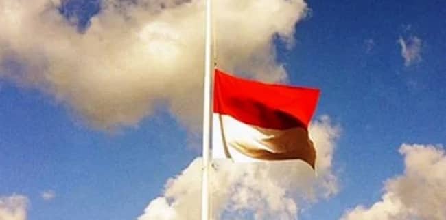 Ilustrasi berita Mimika: Papua Berkabung, Bupati Mimika Instruksikan Kibar Bendera Setengah Tiang Selama 3 Hari