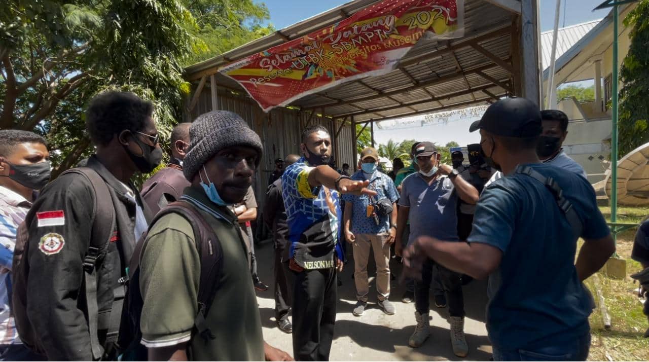 Ilustrasi berita Papua: Viral di medsos, Aksi video Penolakan Wartawan di Unmus Merauke, Tonton videonya..