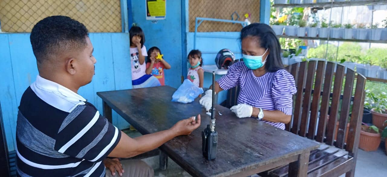 Ilustrasi berita Mimika: Berbekal RDT, Lima Kader Malaria Nawaripi Periksa Pasien Hanya 5 Menit