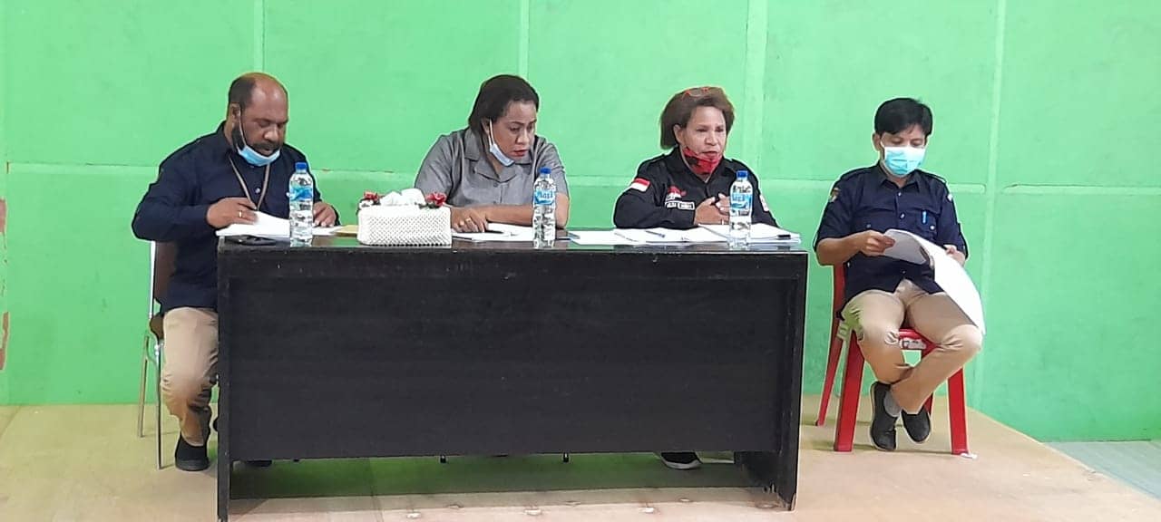 Rapat penyortiran surat suara oleh KPU