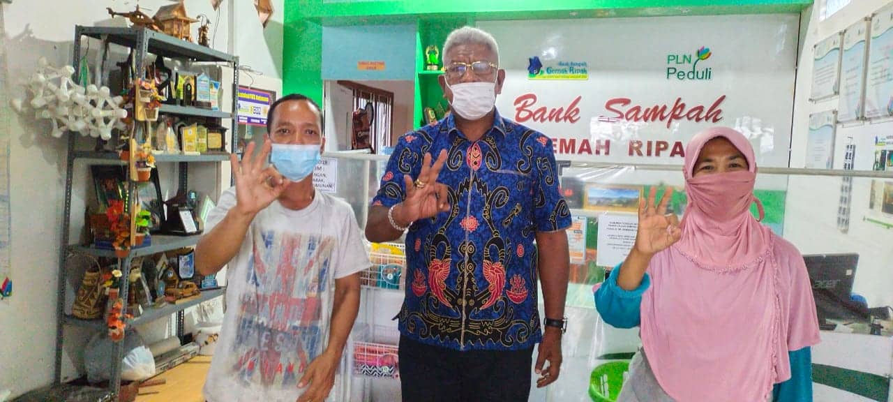 Ilustrasi berita Mimika: Keuntungan Dobel, Wakil Bupati Mimika : Kita Coba Terapkan "Bank Sampah" di Timika
