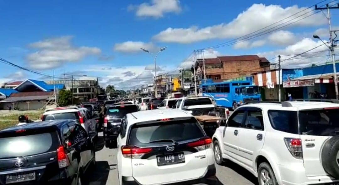 Ilustrasi berita Mimika: Warga Timika Geram, Macet Total di Lampu Merah Jln Yos Sudarso Padahal Saat Arus Lalin Lengang