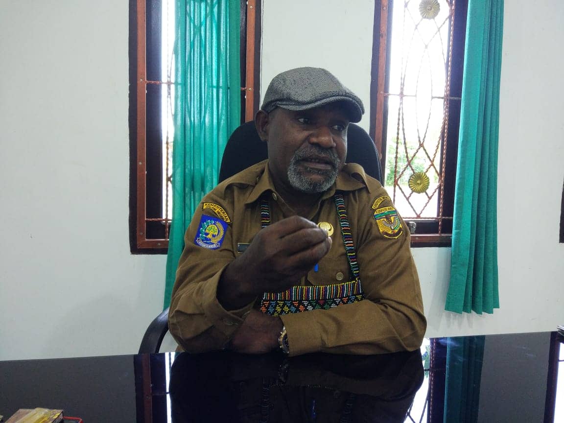 Kepala Dinas Ketahanan Pangan Kabupaten Mimika Yulius Koga