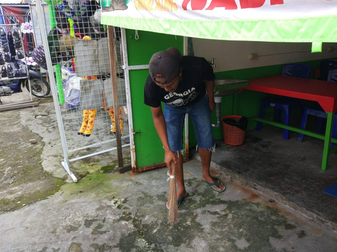 Supriyanto pemilik rumah makan di bilangan Jl. Budi Utomo