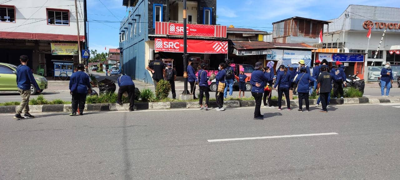 Kegiatan bersih bersih kota