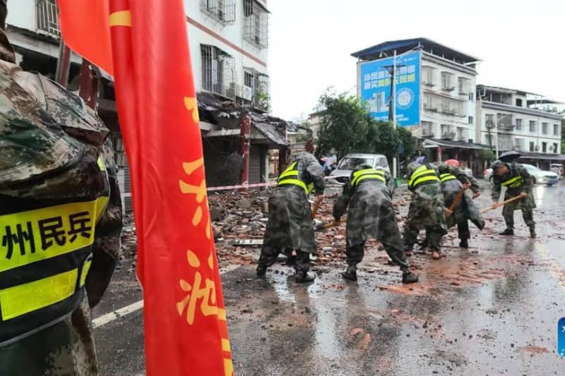 Ilustrasi berita BERITA UTAMA: Tiga tewas akibat gempa di Sichuan China, ribuan dievakuasi