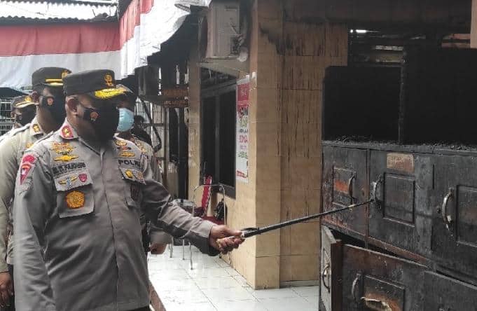 Ilustrasi berita JAYAPURA: Oknum 'Ondoafi' Diduga Dalangi Pembakaran Kompleks Bandara Sentani Papua