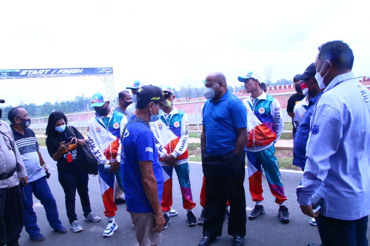 Pemberian motivasi kepada salah satu atlet
