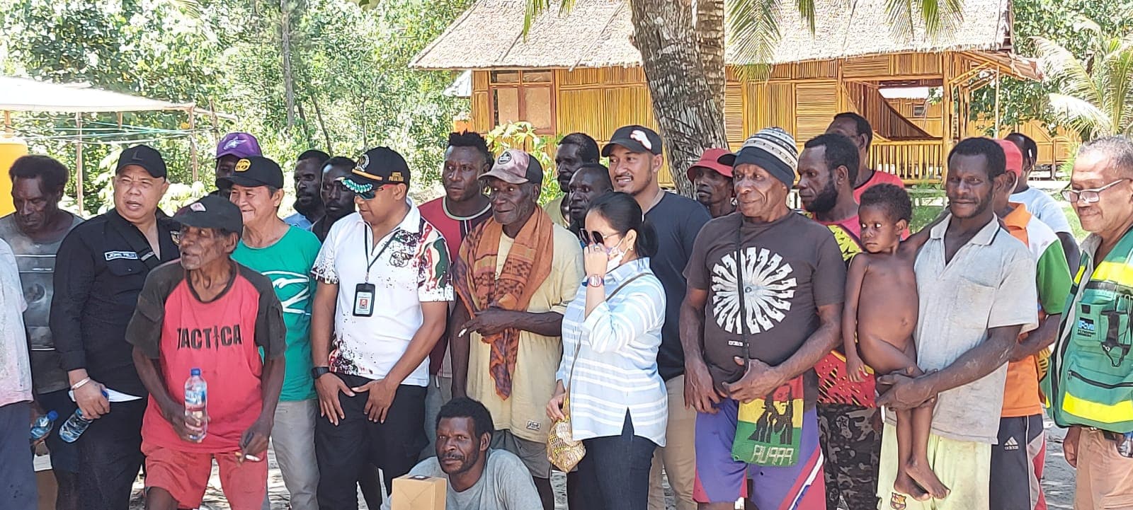 Rombongan Anggota DPRD Mimika Saat Berada di Kampung Kekwa
