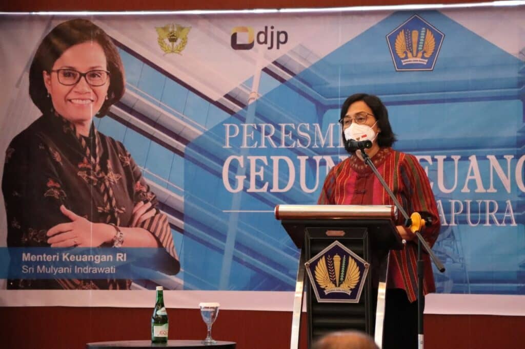 Menkeu Sri Mulyani meresmikan Gedung Keuangan Negara di Jayapura.