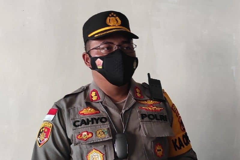 Ilustrasi berita Papua: Lima Jeriken Berisi BBM Ditemukan di Kolong Bangunan SMAN 1 Oksibil