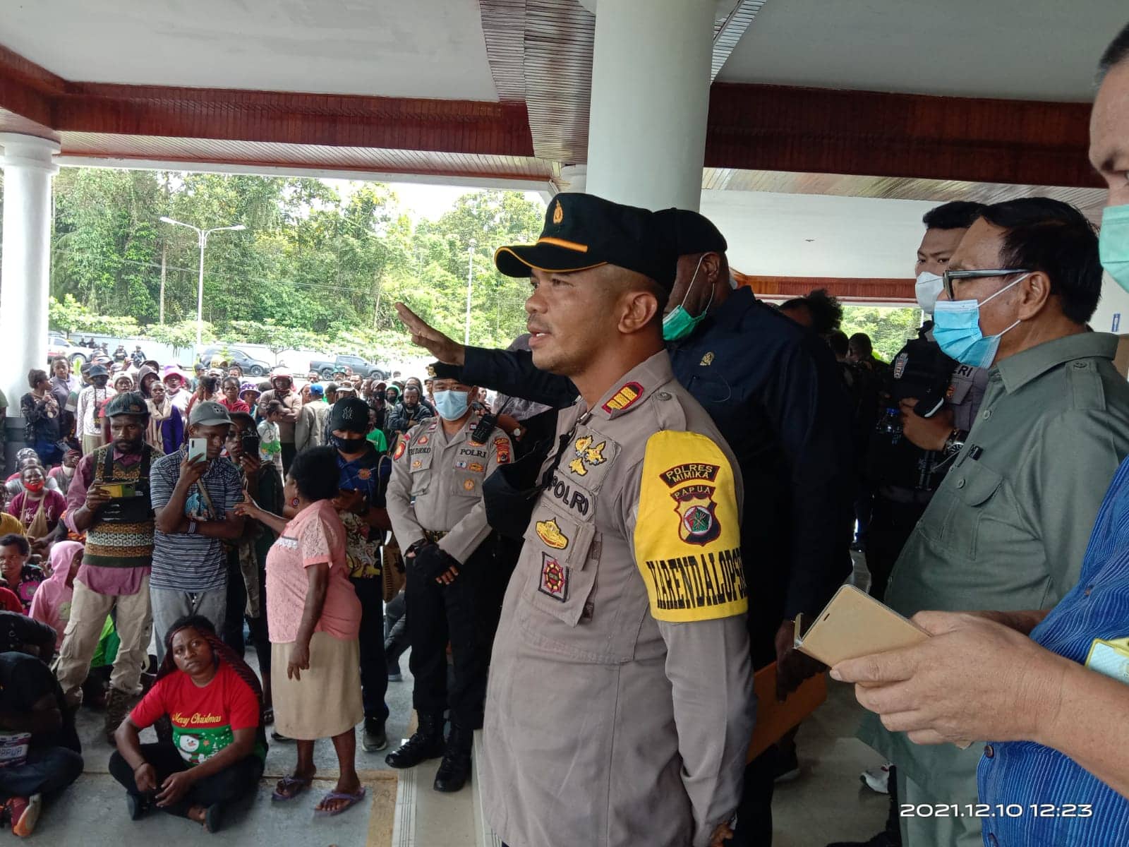 Ilustrasi berita Mimika: Oknum Dokter dan Perawat RSMM Diperiksa Penyidik Polres Mimika, Keluarga Demo di Kantor Dewan Tuntut Sejumlah Hal