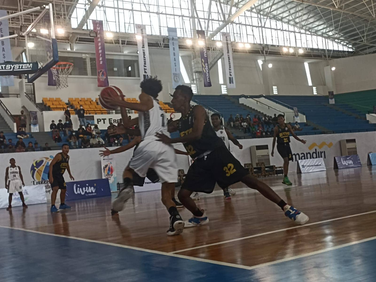 Ilustrasi berita Mimika: Geser Zetro di Semifinal, Jungle Boys Lolos Final Indonesia Basketball Festival Series Timika