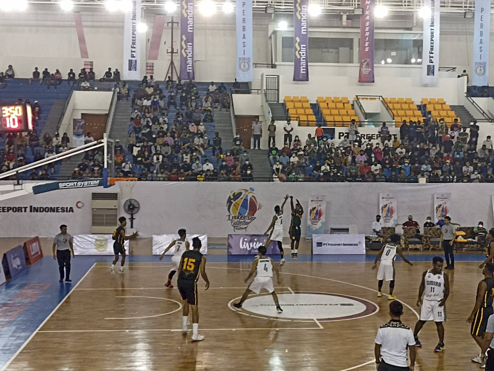 Ilustrasi berita Mimika: Tim Tuan Rumah Jungle Boys Tumbang, Wofle Sorong Juarai Turnamen Indonesia Basketball Festival Series