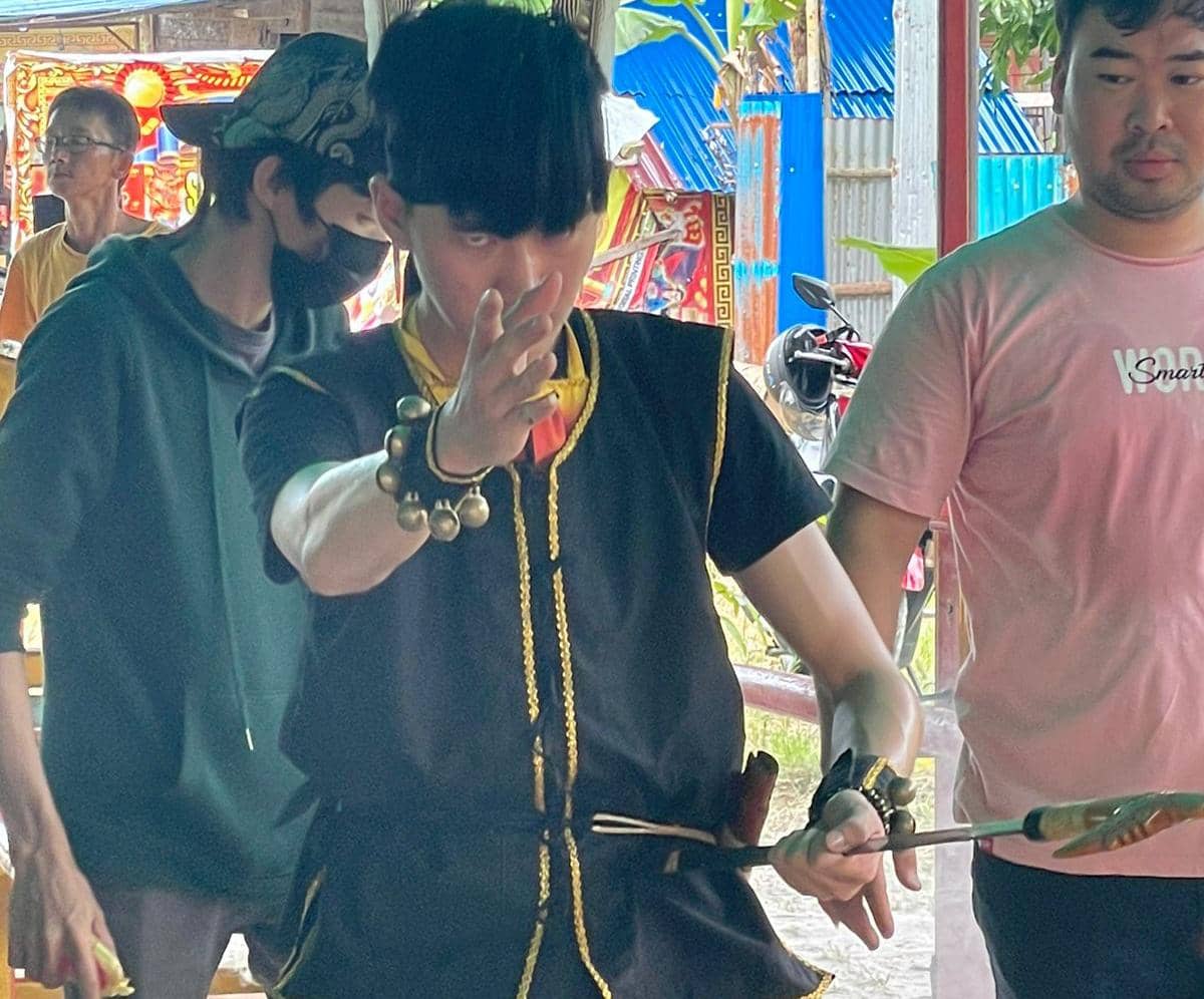 Atraksi saat acara Cap Go Meh.