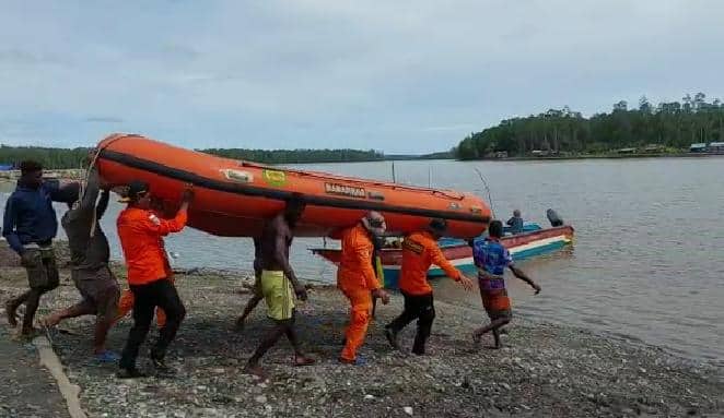 Ilustrasi berita Mimika: Ada Sinyal dari Pasir Hitam Jika Korban Speedboat Selamat, Tim SAR Timika Cari Keberadaan Siti Aminah