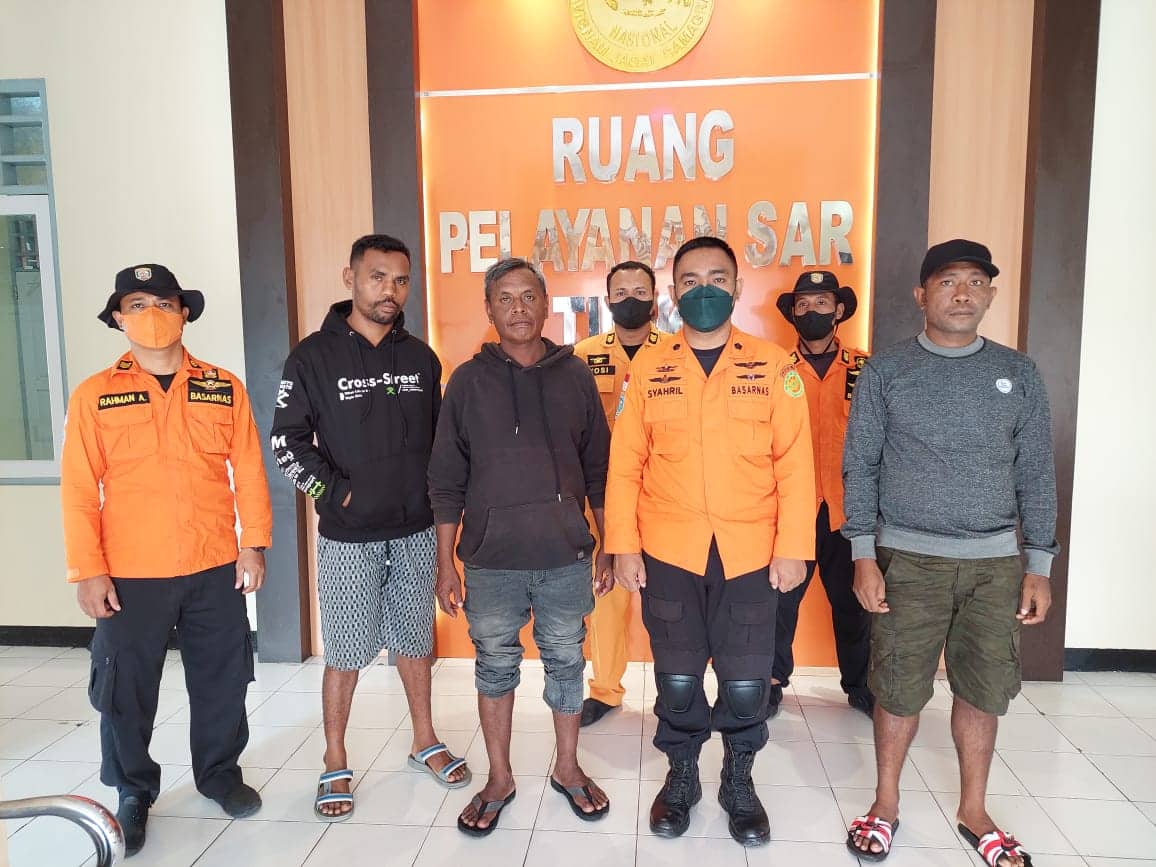 Ilustrasi berita Mimika: Akhirnya Speedboat yang Hilang Ditemukan di Pasir Hitam, Begini Kondisi Dua Penumpang