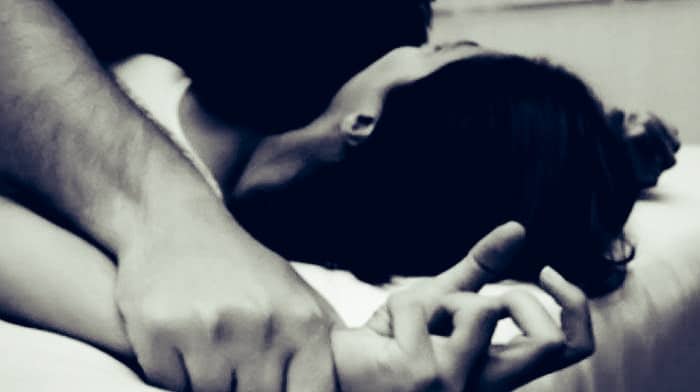 Ilustrasi berita Mimika: Kisah Sadis Oknum Ayah di Timika Cabuli Semua Anak Perempuannya Terungkap, Sengaja Putar Film Porno Agar Korban Ter…