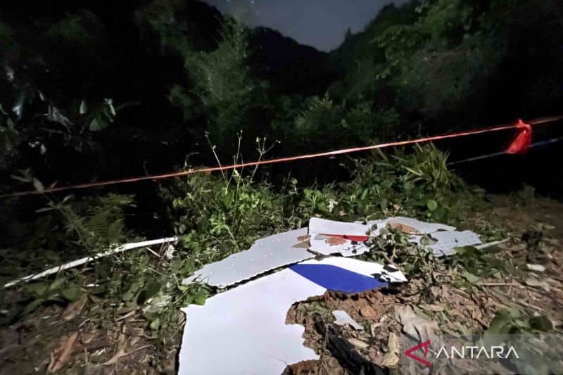 Ilustrasi berita BERITA UTAMA: Tak Ada Korban China Eastern Selamat, Otoritas Sebut Janggal
