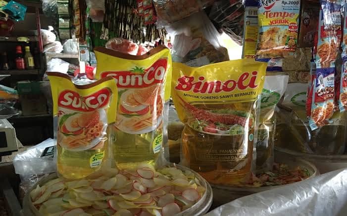 Ilustrasi berita Mimika: Pasca Penghapusan HET Minyak Goreng, Sejumlah Pedagang di Pasar Sentral Timika Malah Bingung, Ini Sebabnya