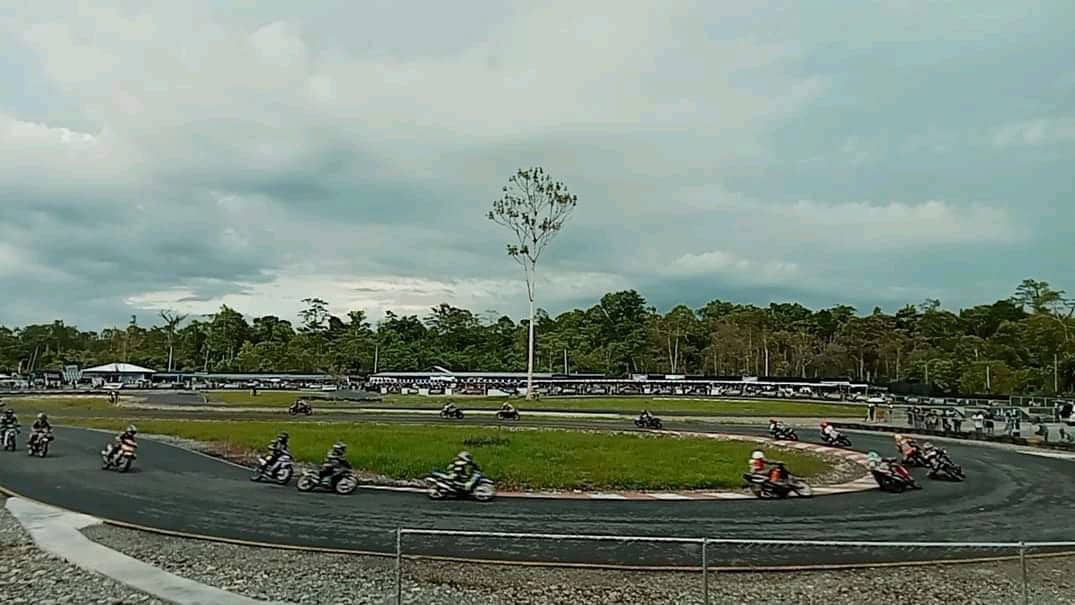 Ilustrasi berita Mimika: Dibuka Wabup John Rettob, Seri 2 Jasti Putra Open Road Race 2022 Bakal Pertarungkan 18 Kelas, Berminat ?
