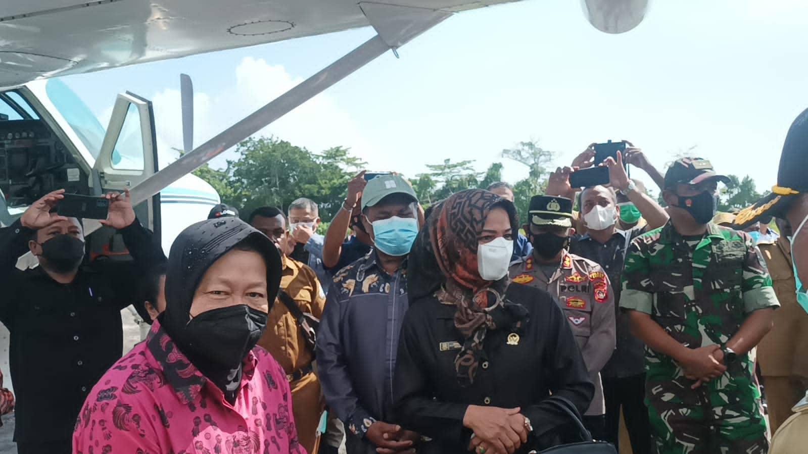 Ilustrasi berita Nasional: Kunjungan Kerja ke Papua, Menteri Sosial Berikan Sejumlah Bantuan ke Warga Sarmi dan Jayapura