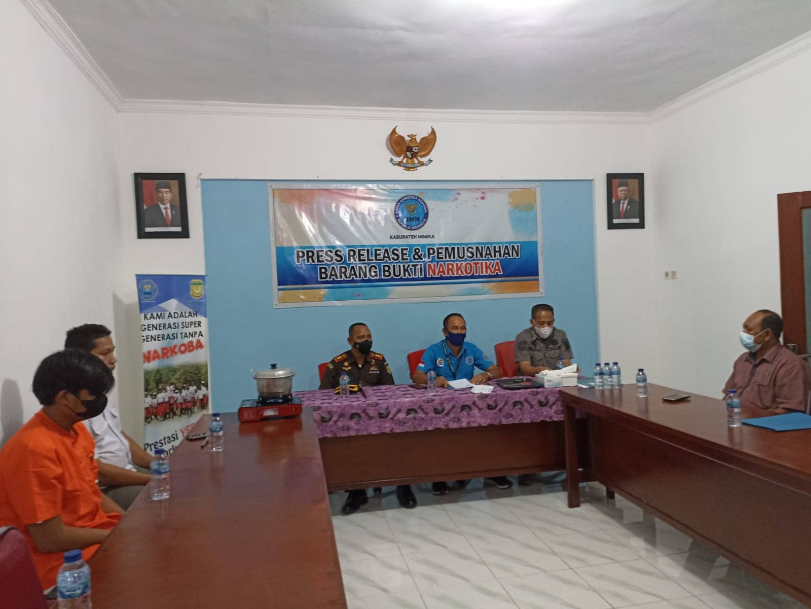 Pemusnahan barang bukti narkoba oleh BNNK Mimika.