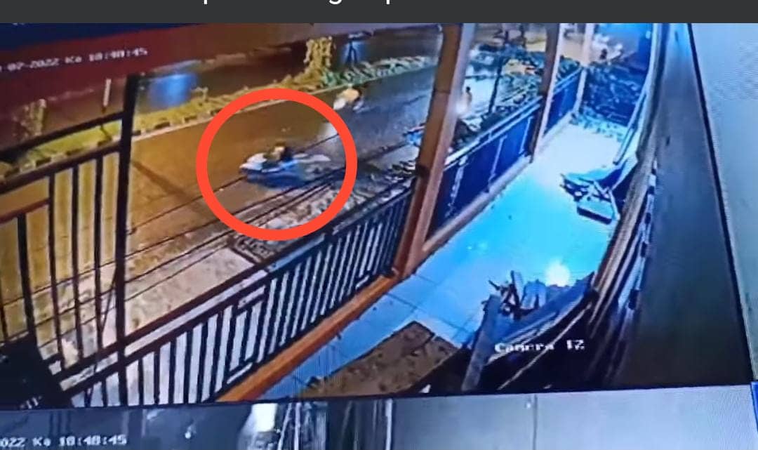 Aksi kedua pelaku di Jalan Ahmad Yani.