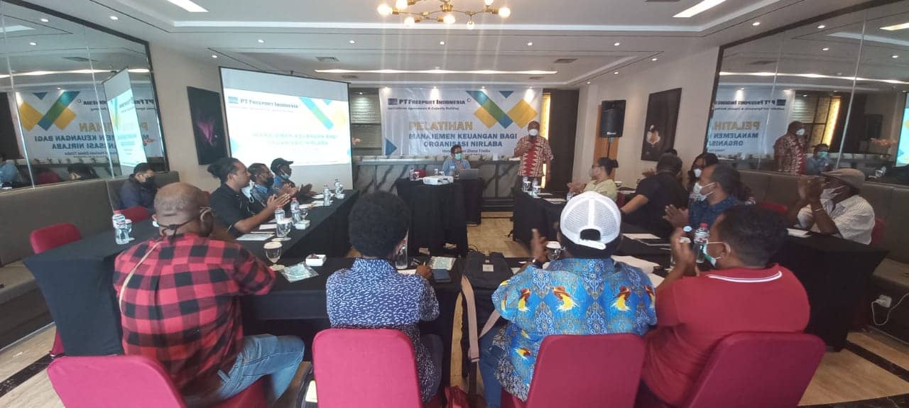 Pembukaan pelatihan managemen keuangan bagi organisasi nirlaba.