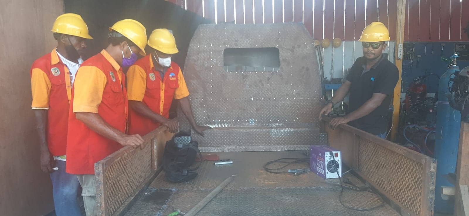 Ilustrasi berita Mimika: Mampu Perbaiki Motor yang "Overhaul" Rusak Berat, Astra Angkat Jempol Siswa BLK Merah Putih Nawaripi, Kemampuan Luar…