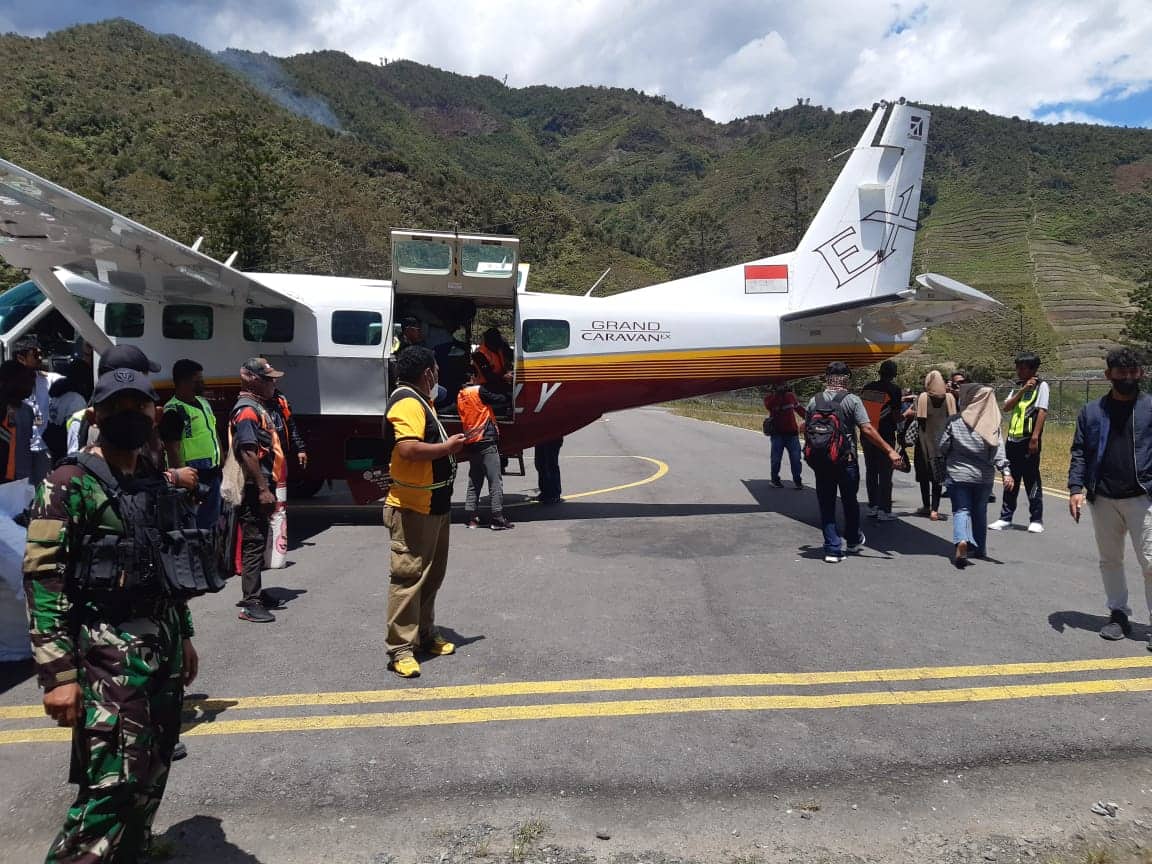 Ilustrasi berita Papua: Dua Ojek Korban Penembakan KKB di Puncak Jaya Diberangkatkan ke Toraja dan Jayapura