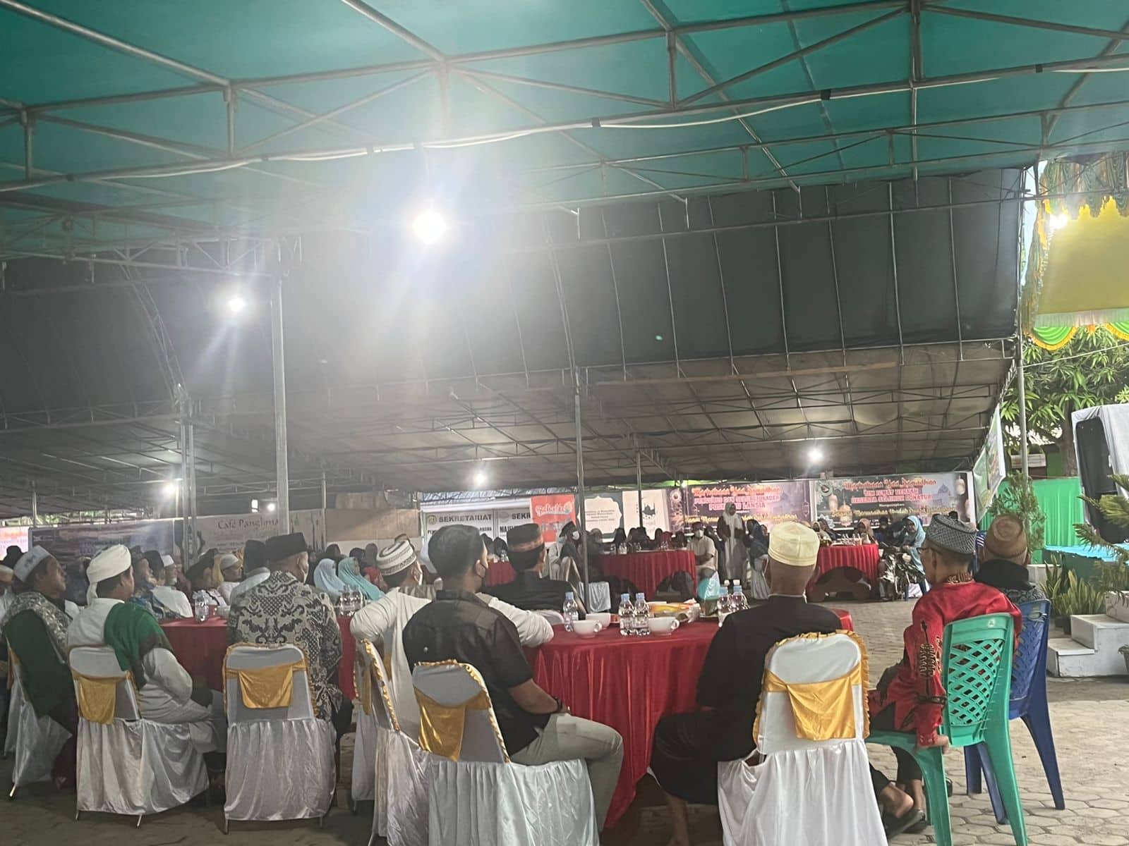 Ilustrasi berita Papua: KKSS Kabupaten Jayapura Gelar Buka Puasa Bersama, Siapkan 1000 Kotak Makanan