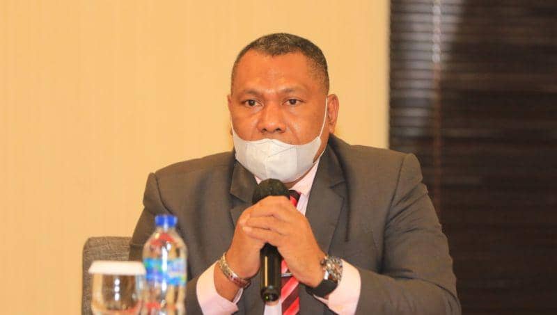 Kepala Badan Pengembangan Sumber Daya Manusia (BPSDM) Provinsi Papua Aryoko AF Rumaropen