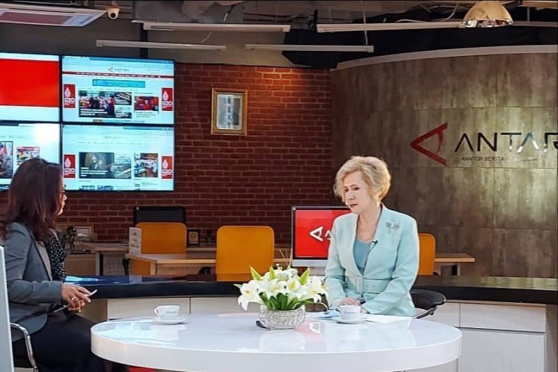 Duta Besar Rusia untuk Indonesia Lyudmila Vorobieva dalam bincang-bincang bersama ANTARA, Jakarta, Jumat (18/2/2022).