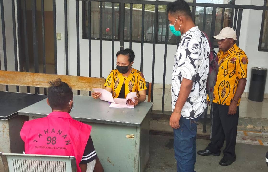Ilustrasi berita Papua: Rayu Lewat Medsos, Seorang Pria Setubuhi Anak Dibawah Umur, Pelaku dan Pakaian Dalam Korban Diserahkan ke Kejari Jayapura